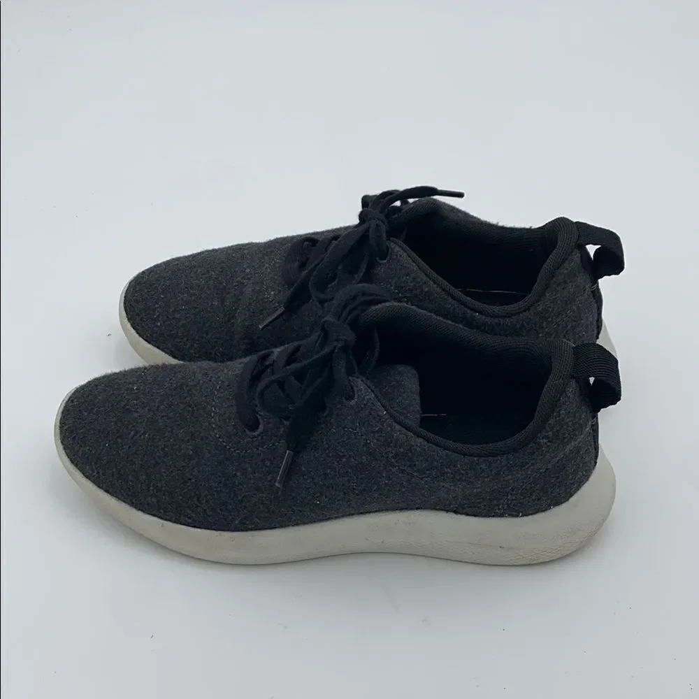 Banana Republic Men's Black Wool Sneakers men’s size 6